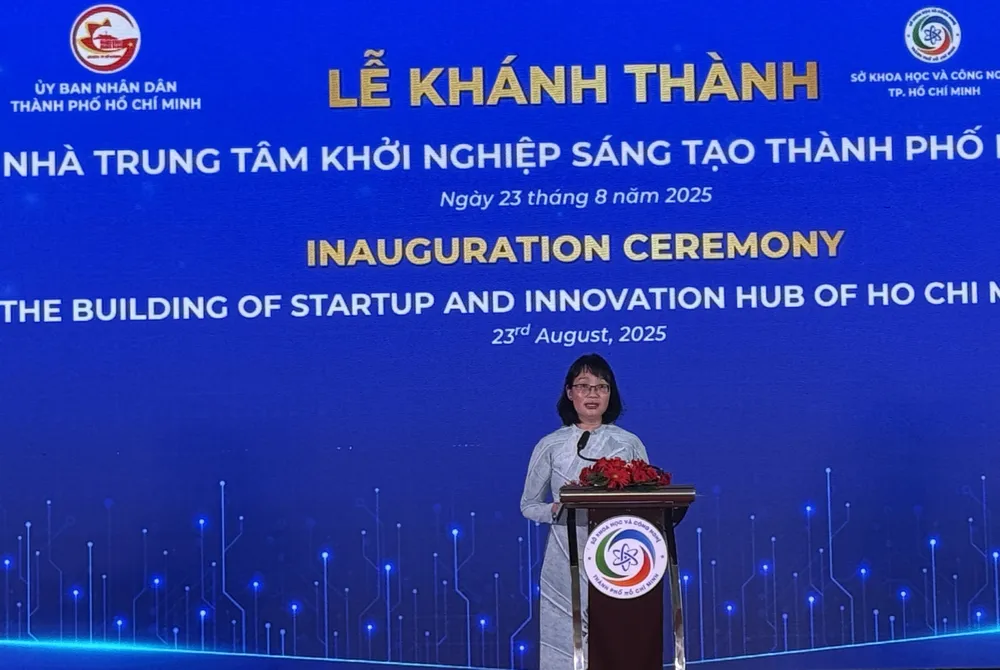 Phó Chủ tịch UBND TPHCM Trần Thị Diệu Thúy phát biểu IMG_4337.JPG