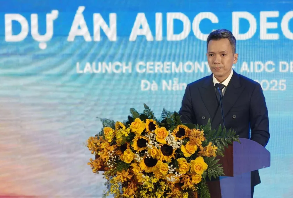 Ông Trần Văn Bách, Đồng sáng lập DeCenter Foundation & AIDC DeCenter 88db337d2d7207a1387532151a161bc3.JPEG