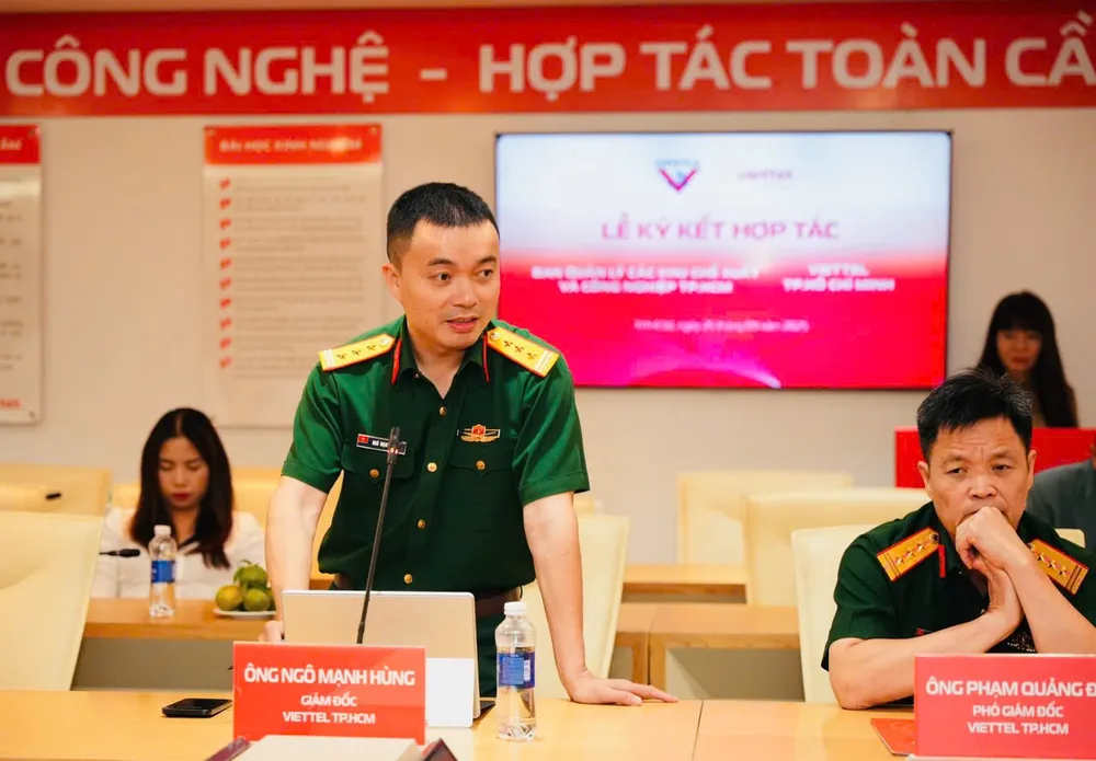ông Ngô Mạnh Hùng, Giám đốc Viettel TPHCM phát biểu tại lễ ký kế`t. IMG_5460 2.JPG