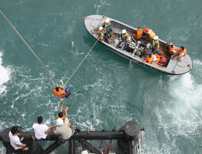 Gắn mình với biển đảo Tổ quốc ảnh 2