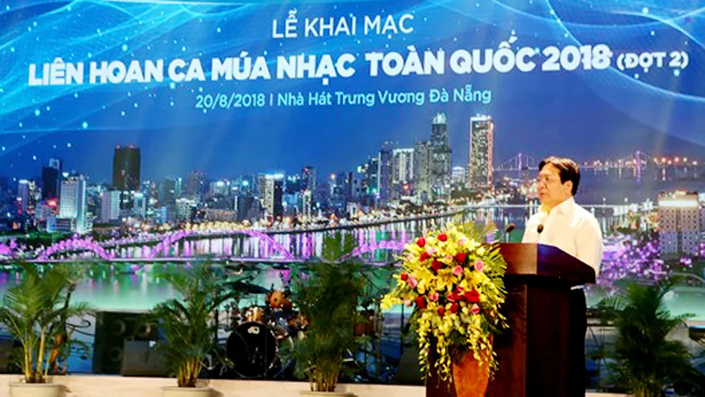 “Tinh hoa hội tụ” mở màn Liên hoan Ca múa nhạc toàn quốc 2018 ảnh 2