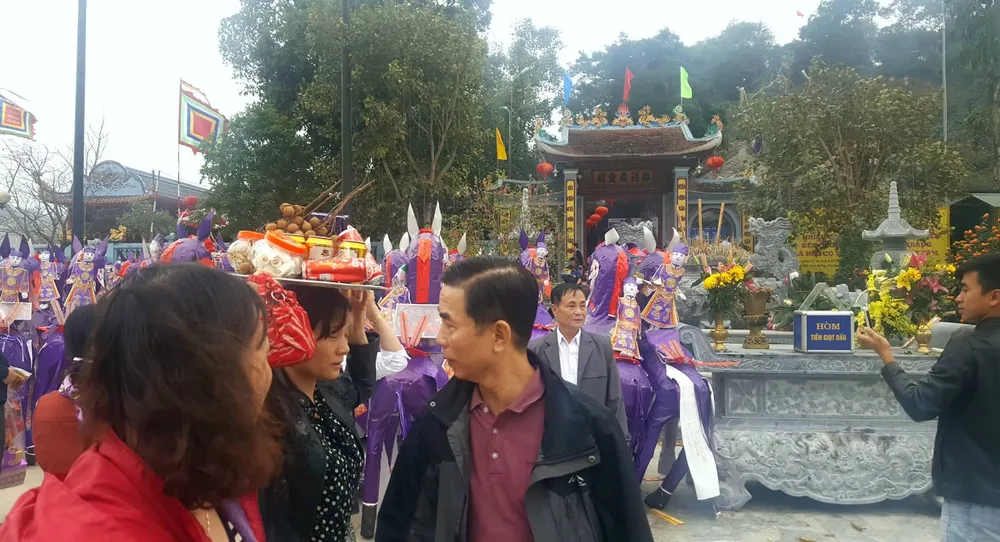 "Choáng" với đàn ngựa giấy khổng lồ ở đền Bảo Hà ảnh 3