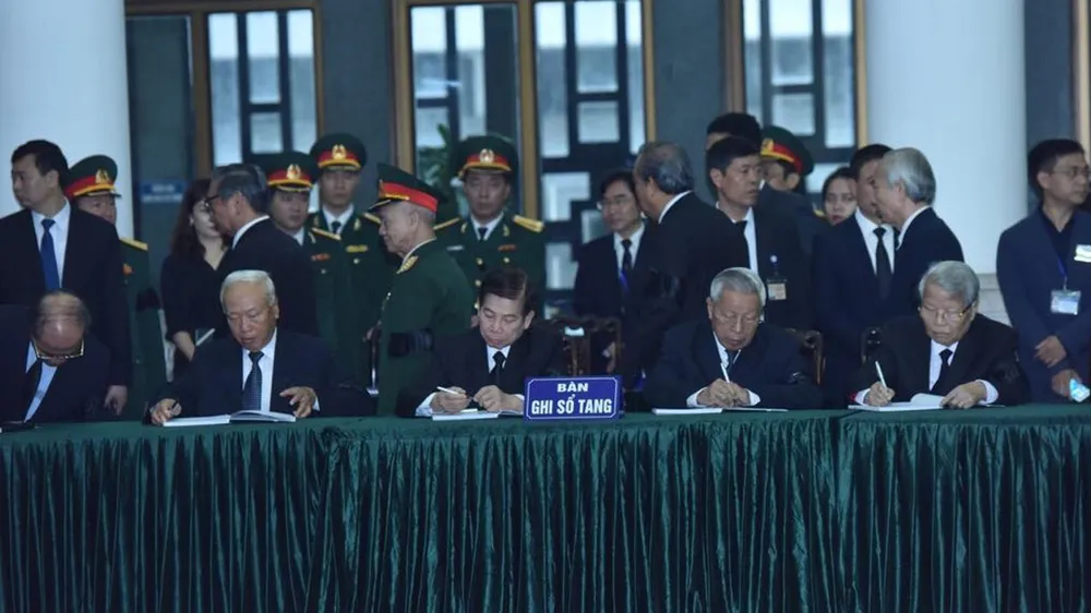 Lễ viếng nguyên Chủ tịch nước Lê Đức Anh ảnh 44