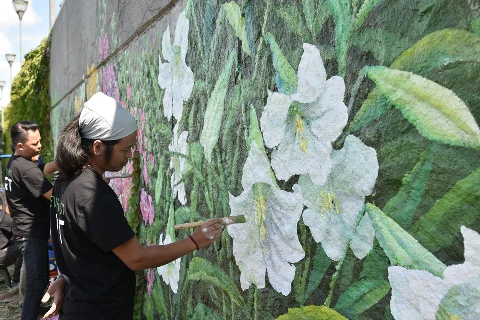 Bức tranh tường khổng lồ của họa sĩ Việt Nam xuất hiện bên bờ sông Seine ảnh 2