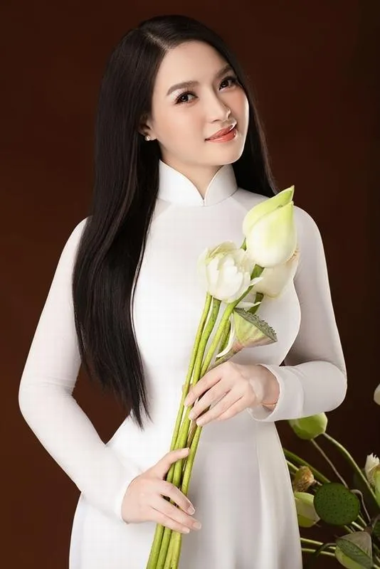 Sao mai Đinh Trang làm khó mình với “Hát đợi anh về” ảnh 2 Sao mai Đinh Trang làm khó mình với “Hát đợi anh về” ảnh 2