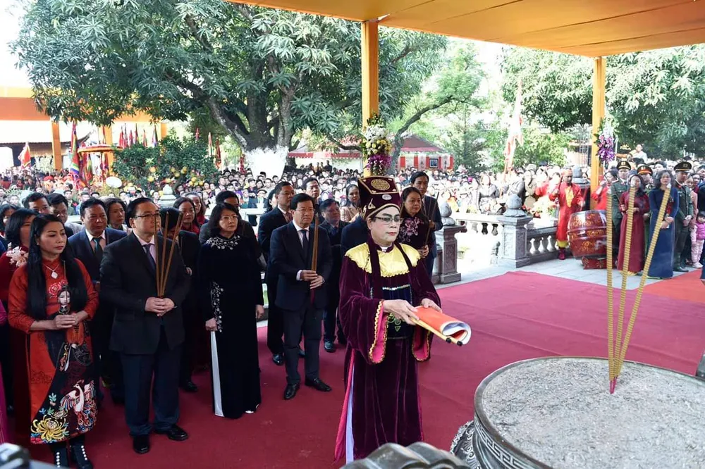 Kỷ niệm 1980 năm khởi nghĩa Hai Bà Trưng ảnh 1 Kỷ niệm 1980 năm khởi nghĩa Hai Bà Trưng ảnh 1