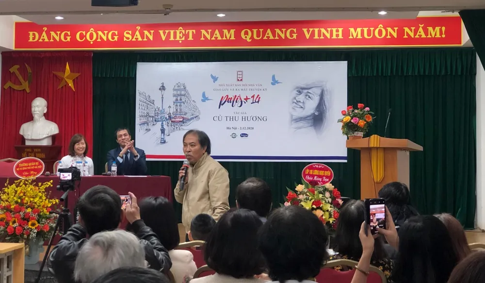 Tiến sĩ Tâm lý học ra mắt sách về Covid-19 ảnh 2