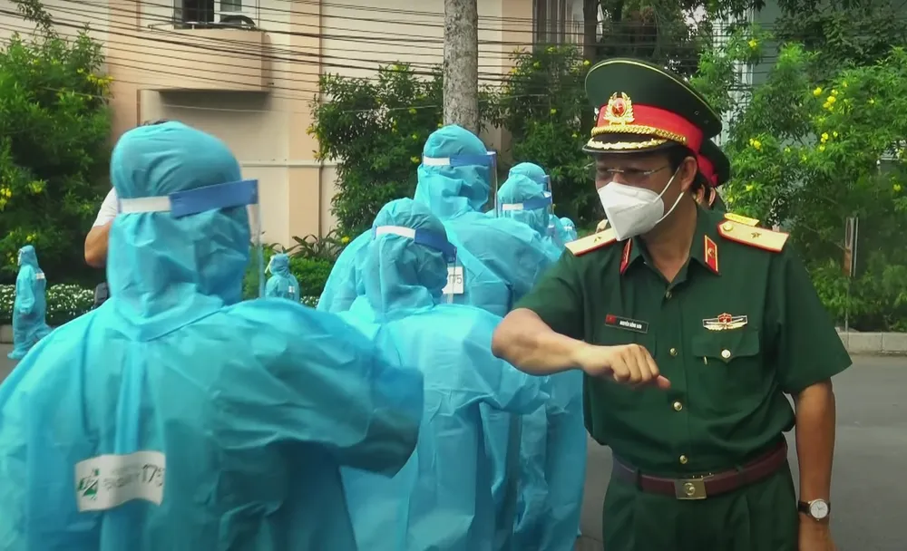 Phổ nhạc bài thơ “Sài Gòn chống dịch” của tác giả Trương Hòa Bình ảnh 1