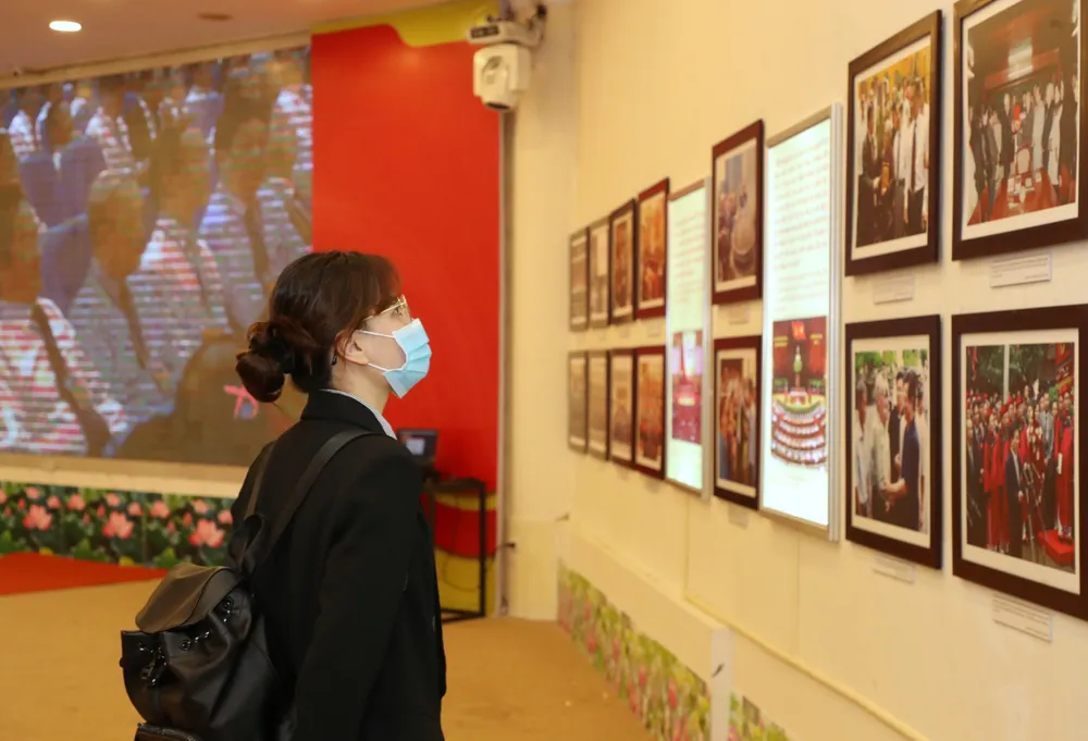 Khai mạc triển lãm “Văn hóa soi đường quốc dân đi“ ảnh 3