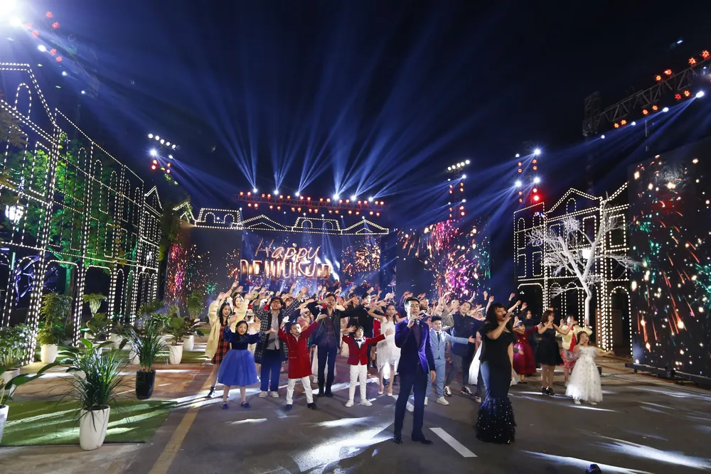 Vũ khúc ánh sáng-Countdown 2022, đón chào năm mới với những câu chuyện giàu cảm xúc ảnh 2