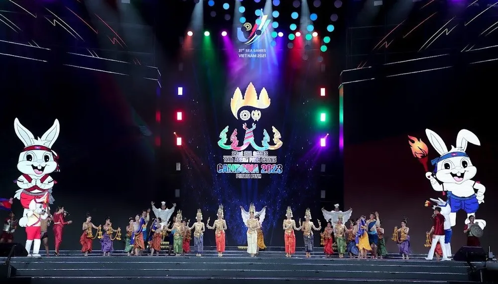 100 nghệ nhân quan họ gửi lời giã bạn trong lễ bế mạc SEA Games 31 ảnh 2