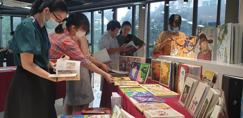 Sắp ra mắt bộ truyện tranh Nhật Bản về bóng đá Việt  ảnh 2