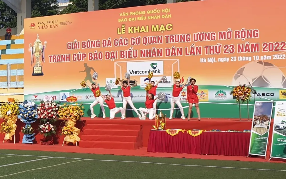 16 đội tranh tài tại Giải bóng đá các cơ quan Trung ương mở rộng ảnh 1