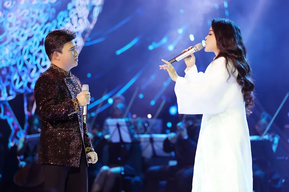 Cuốn tự truyện cuộc đời bằng âm nhạc đầy màu sắc của NSƯT Tố Nga  ảnh 2