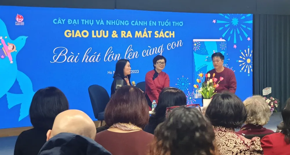 Nhiều thế hệ thiếu nhi Việt Nam thuộc lòng những bài hát của nhạc sĩ Phạm Tuyên như Cô và mẹ, Trường cháu là trường mầm non, Chiếc đèn ông sao, Cánh én tuổi thơ... Nhiều thế hệ thiếu nhi Việt Nam thuộc lòng những bài hát của nhạc sĩ Phạm Tuyên như Cô và mẹ, Trường cháu là trường mầm non, Chiếc đèn ông sao, Cánh én tuổi thơ...