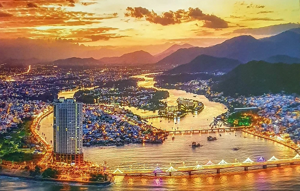 1653 drone sẽ phát sáng trên bầu trời Nha Trang trong Festival Biển năm 2023