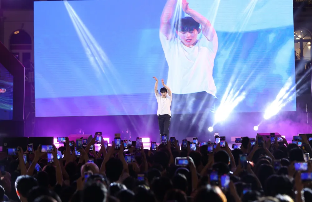 Biên đạo nổi tiếng Hàn Quốc Back Koo Young biểu diễn tại lễ hội K-pop Lovers Festival 2023 Biên đạo nổi tiếng Hàn Quốc Back Koo Young biểu diễn tại lễ hội K-pop Lovers Festival 2023