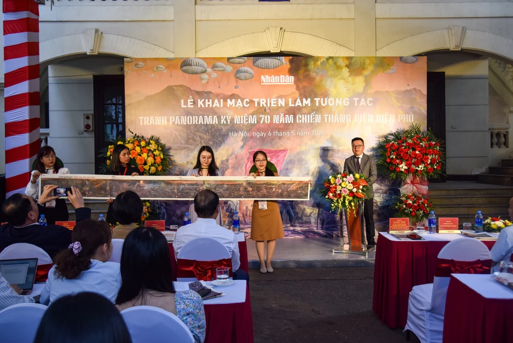 Khai mạc triển lãm tương tác tranh Panorama kỷ niệm 70 năm Chiến thắng Điện Biên Phủ tại Hà Nội d60934074476e528bc67.jpg