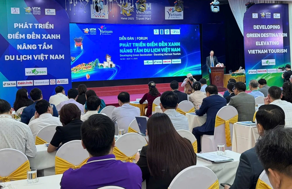 Diễn đàn "Phát triển điểm đến xanh - Nâng tầm du lịch Việt Nam" 4b811aa9-2c84-450e-94b8-d86481d1597d.jpg