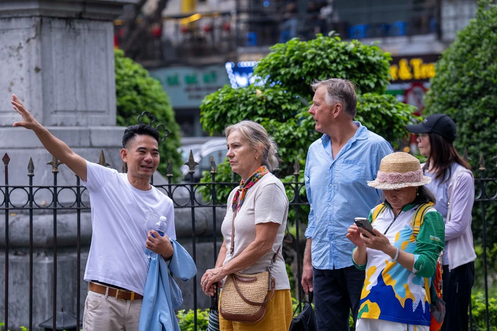 Nhiều hoạt động kích cầu du lịch của Hà Nội được triển khai trong dịp nghỉ lễ này. Ảnh: ĐỖ TRUNG 8f131d7ce8b35aed03a2.jpg