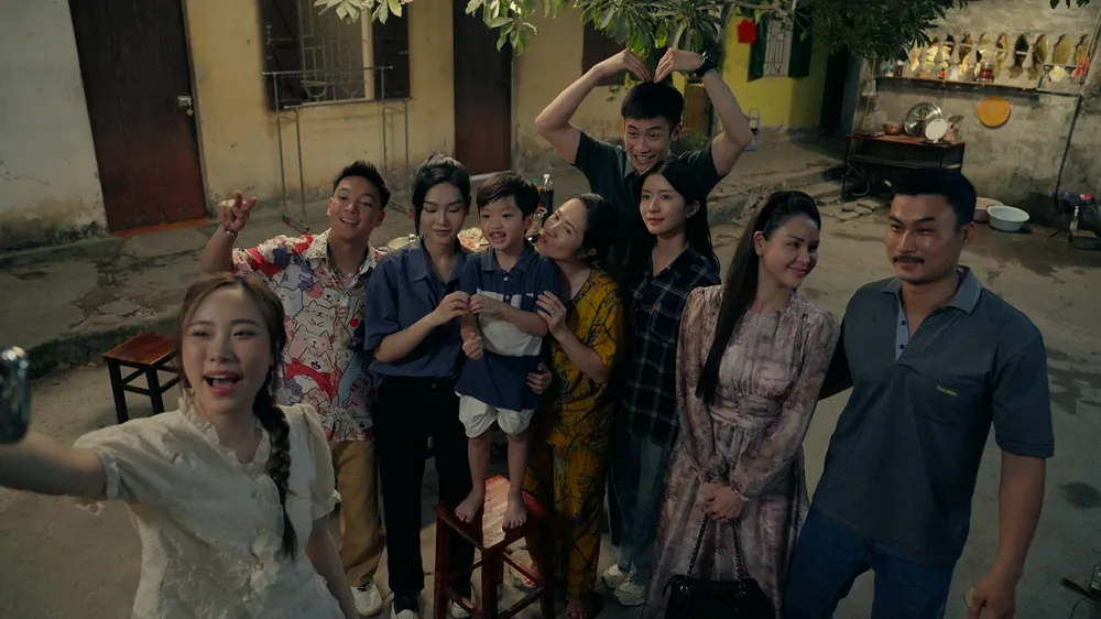 Phim có sự tham gia của nhiều gương mặt quen thuộc 70.jpg
