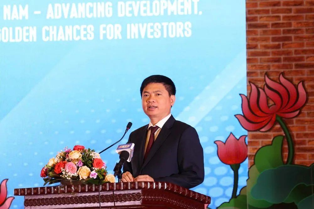 Ông Trương Quốc Huy, Bí thư Tỉnh ủy, Chủ tịch UBND tỉnh Hà Nam phát biểu kết luận hội nghị aa79e7bf7af193afcae0.jpg