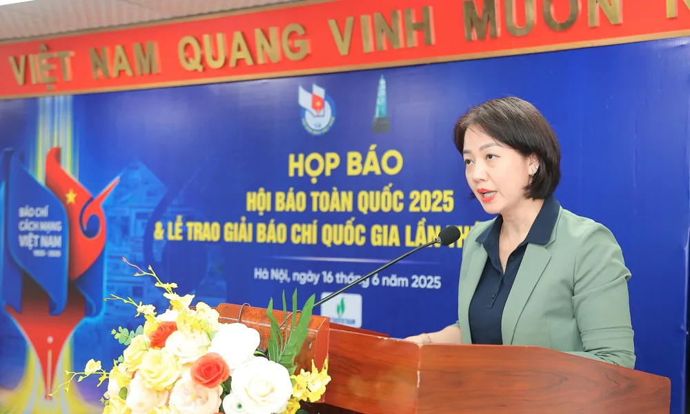 Bà Lê Mỹ Ái Linh, Phó Trưởng ban Thường trực Hội Báo toàn quốc 2025 thông tin về Hội Báo toàn quốc năm 2025 61415a3c-d8e1-4486-ad46-fdbceef530ed.jpg