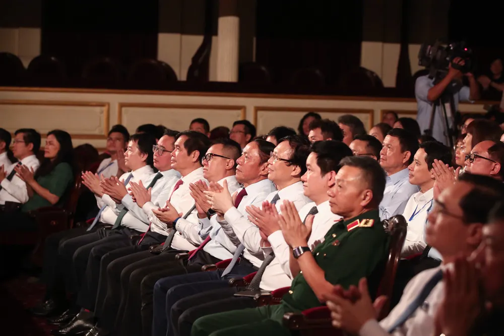 Các đại biểu tham dự chương trình. Ảnh: NAM NGUYỄN 2118ec32733cc4629d2d.jpg