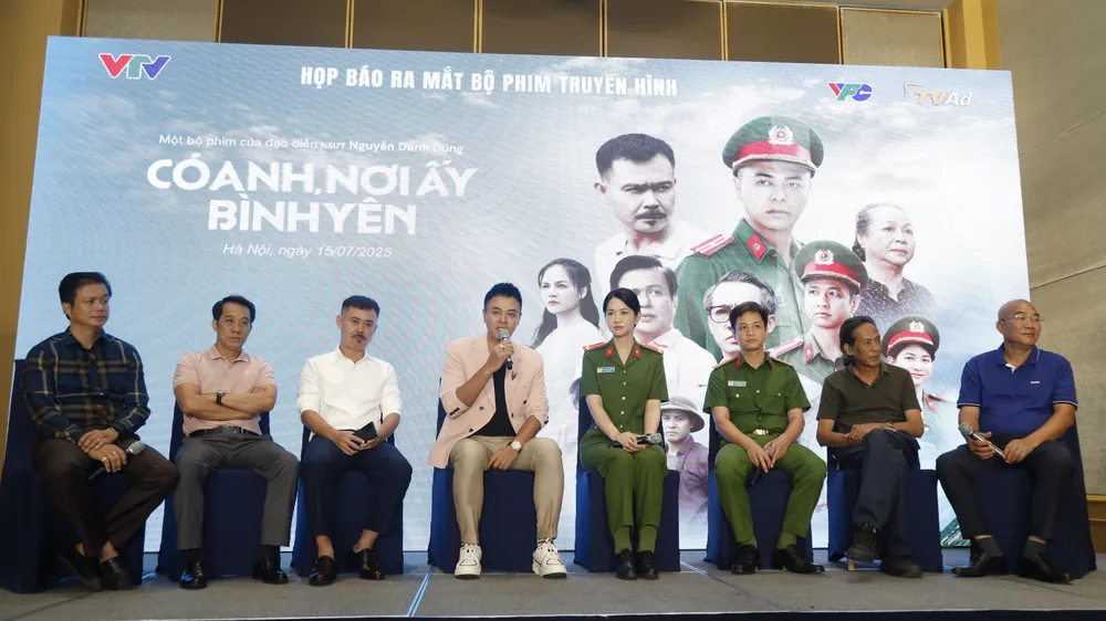 Họp báo ra mắt phim _MGL9011.JPG