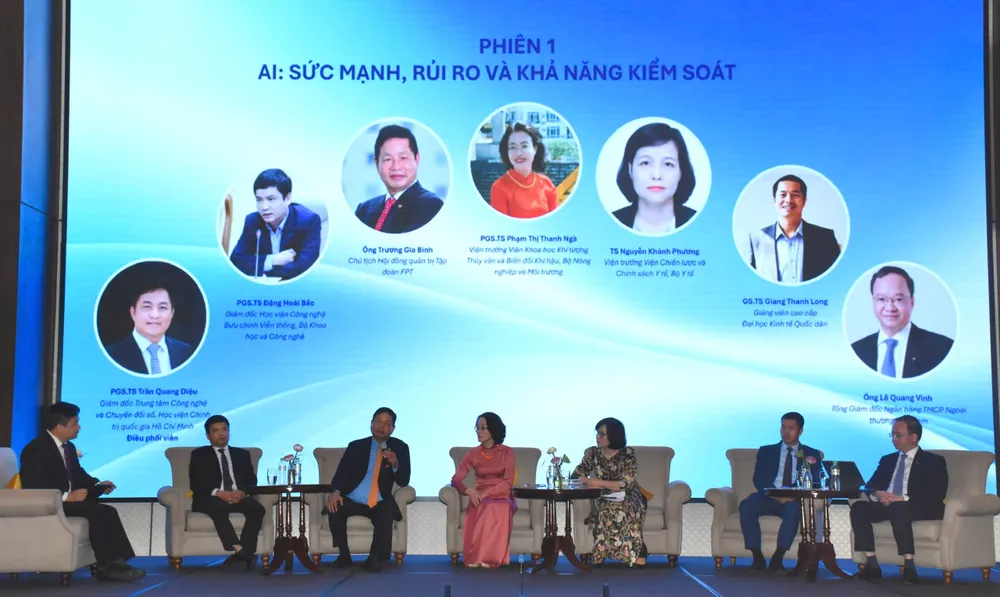 Các phiên tọa đàm tại hội thảo hoi thao 4.jpg