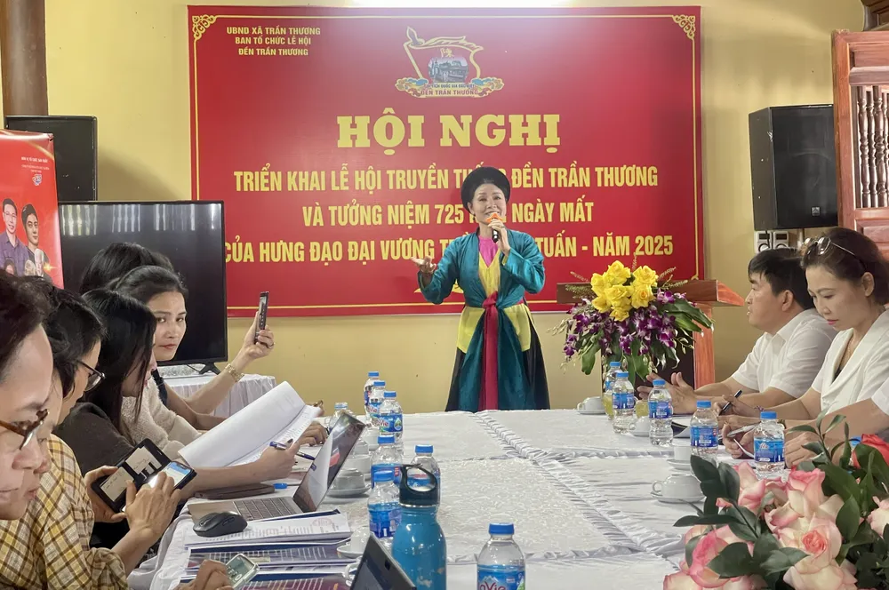Hội nghị triển khai lễ hội truyền thống đền Trần Thương (Ninh Bình) 86bce09e40e8cab693f9.jpg