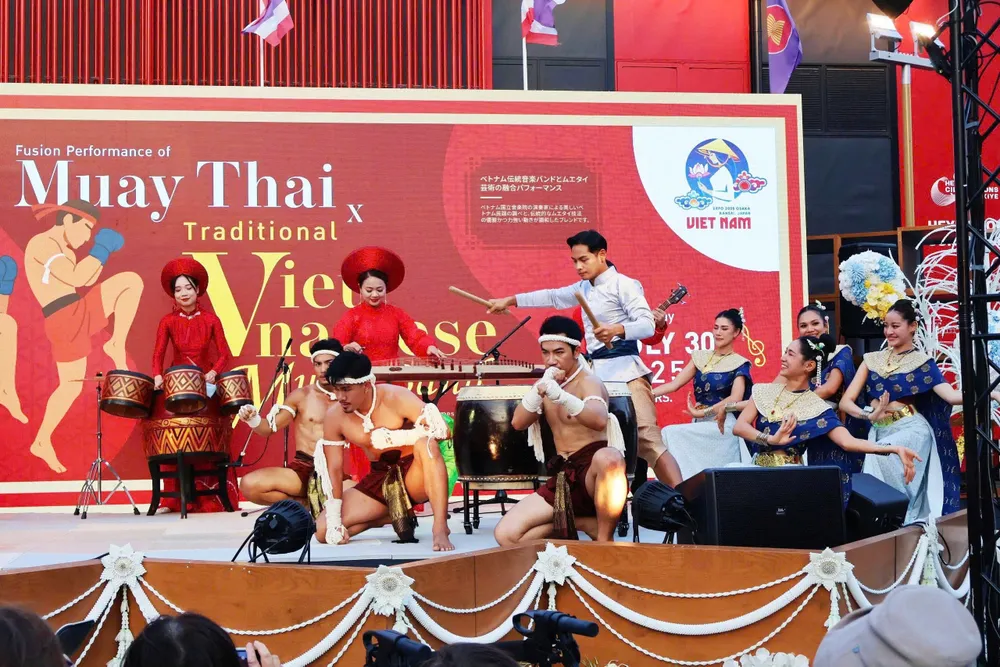 Nhiều hoạt động biểu diễn, giao lưu được tổ chức trong thời gian tổ chức triển lãm 337b8b6a-1cd1-43bd-8cdf-72297ee5b7cc.jpg