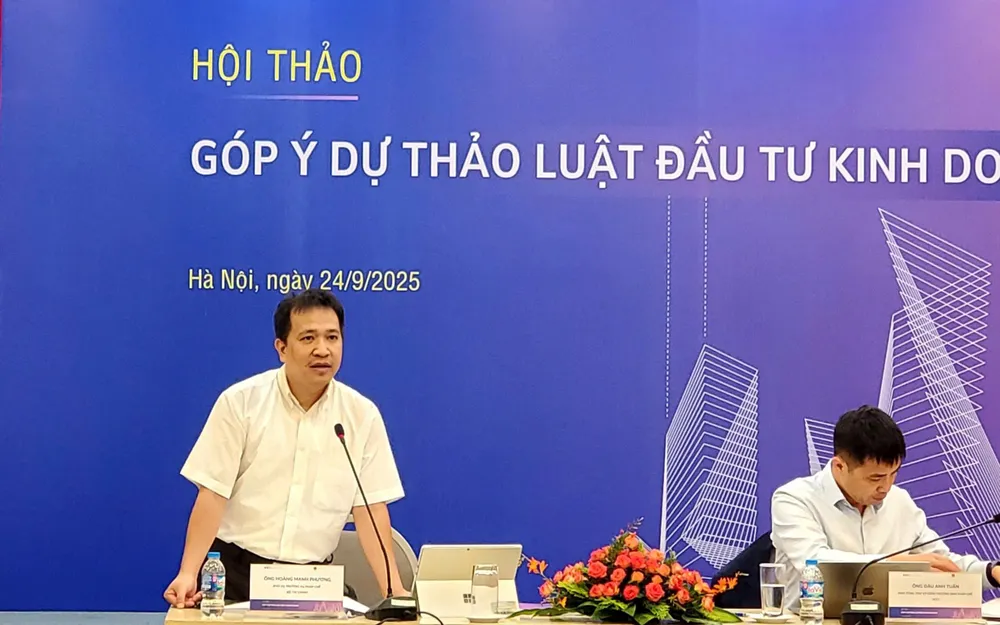 Ông Hoàng Mạnh Phương, Phó Vụ trưởng Vụ Pháp chế, Bộ Tài chính phát biểu khai mạc hội thảo 8f3a9d96-8fd6-4eb1-9f18-5bf6af259aef.jpg