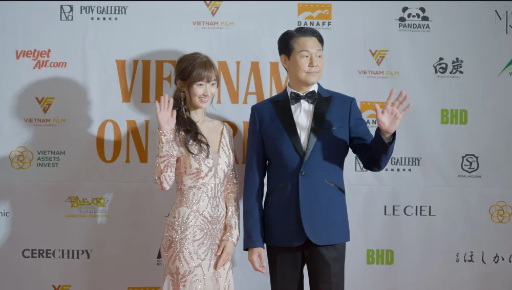 Diễn viên Park Sung Woong và Idol Nation