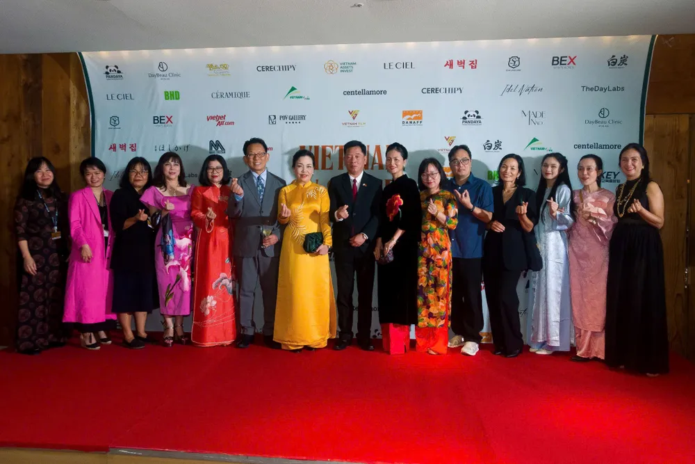 Thảm đỏ Vietnam Night.jpg