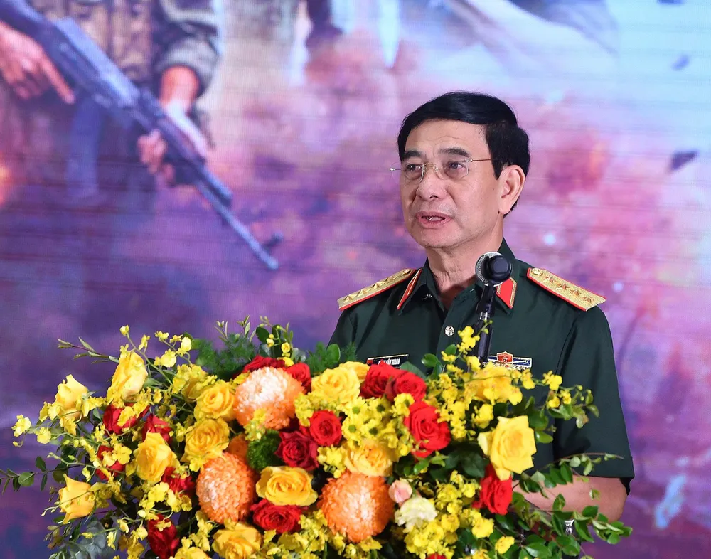 Bộ trưởng Bộ Quốc phòng, Đại tướng Phan Văn Giang phát biểu tại hội nghị f1de69d03595b8cbe18414.jpg