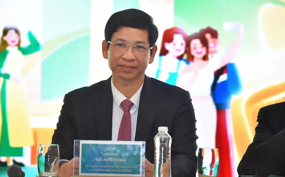 Thứ trưởng Bộ VH-TT-DL Hồ An Phong chia sẻ về Hội chợ Mùa thu 2025 748fb906-51d5-4b82-9f81-afe3801ea420.jpg