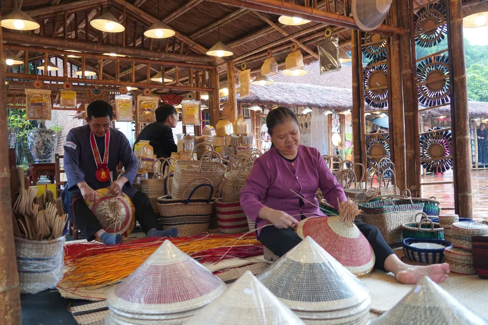 Nhiều không gian làng nghề truyền thống được giới thiệu tại festival 9-64059752604373880664924.jpg