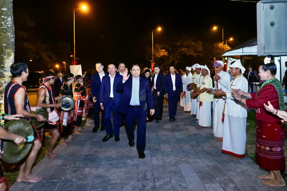 Thủ tướng Phạm Minh Chính dự khai mạc Tuần “Đại đoàn kết các dân tộc - Di sản văn hóa Việt Nam”. Ảnh: VIẾT CHUNG 