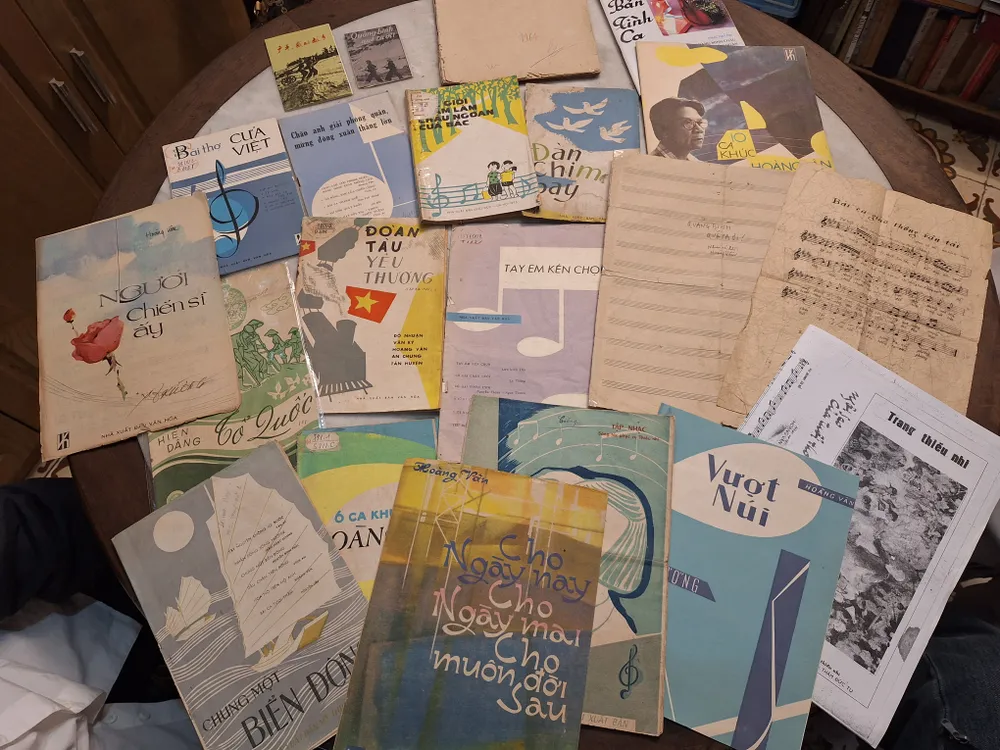 Những ấn phẩm có in các tác phẩm của nhạc sĩ Hoàng Vân