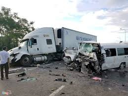 1個月700多人死于交通事故