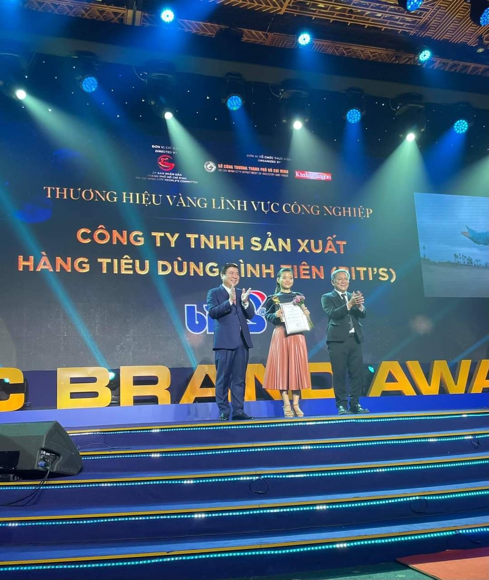 多家華人企業榮獲金品牌獎 ảnh 2