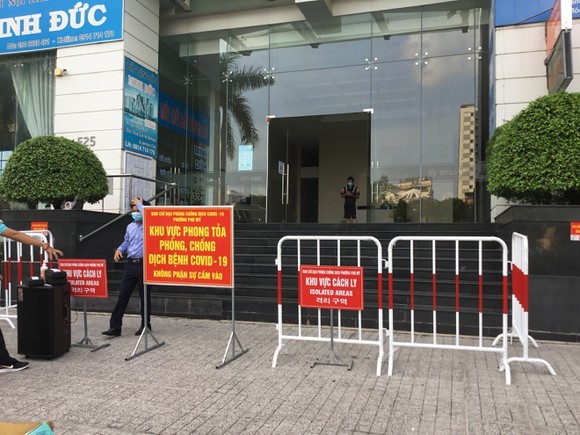 Bellaza 公寓一幢樓已被封鎖。