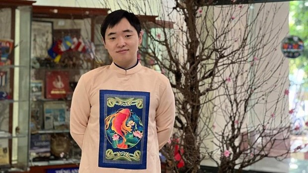  韓國小伙子全亨俊。（圖片來源：《越南之聲》）