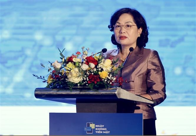 國家銀行行長阮氏紅。