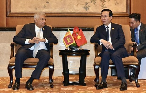 国家主席武文赏会见斯里兰卡总统。