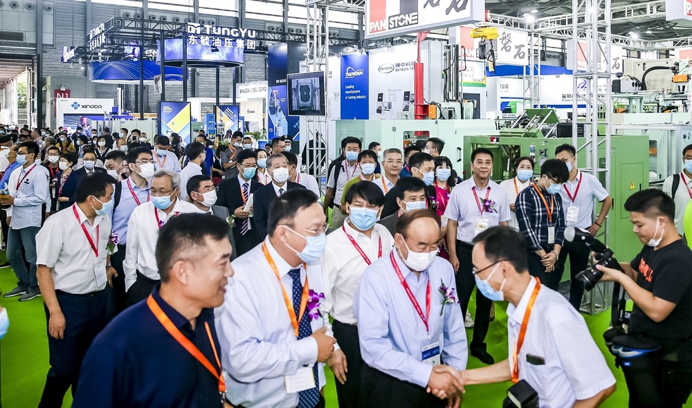 500单位参加中国（越南）化工展览会