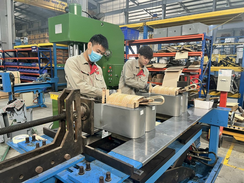 制定市高新技术应用配套工业区成立提案