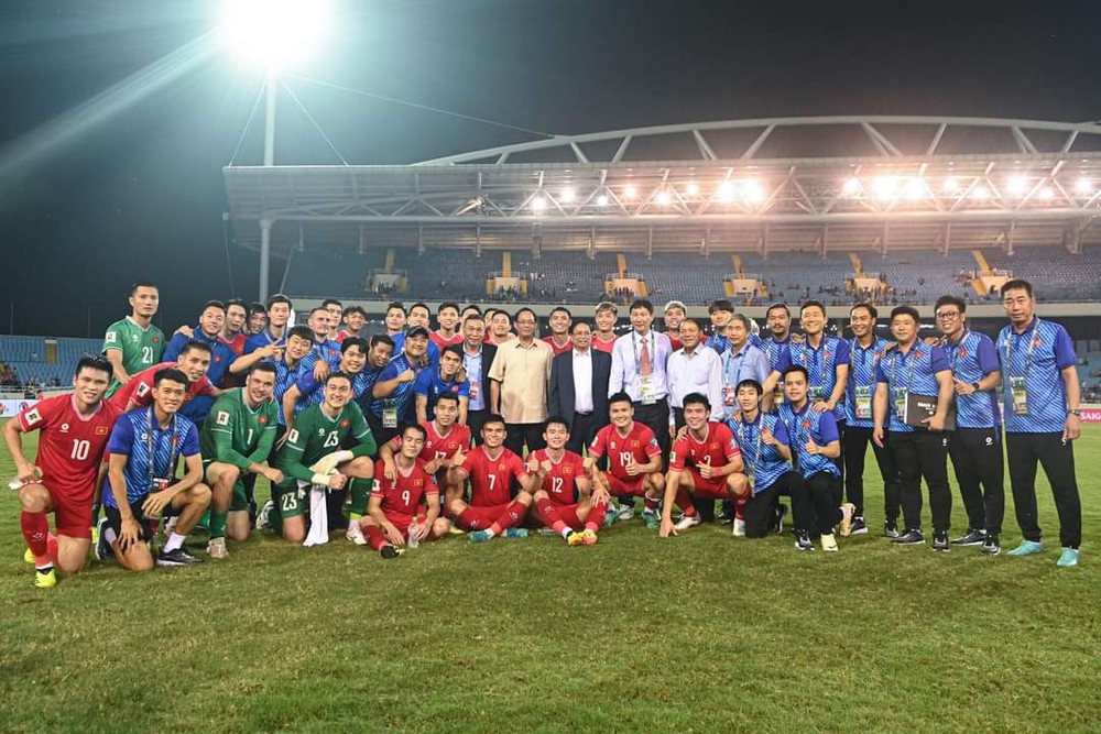 政府总理祝贺全体球员。 FB_IMG_1717686067369.jpg