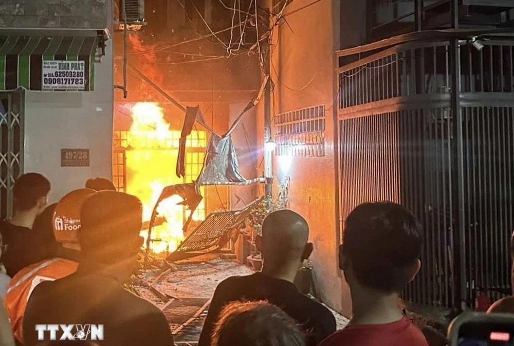 旧邑郡第十六坊统一街497号巷的住房失火,导致母子三人死亡。